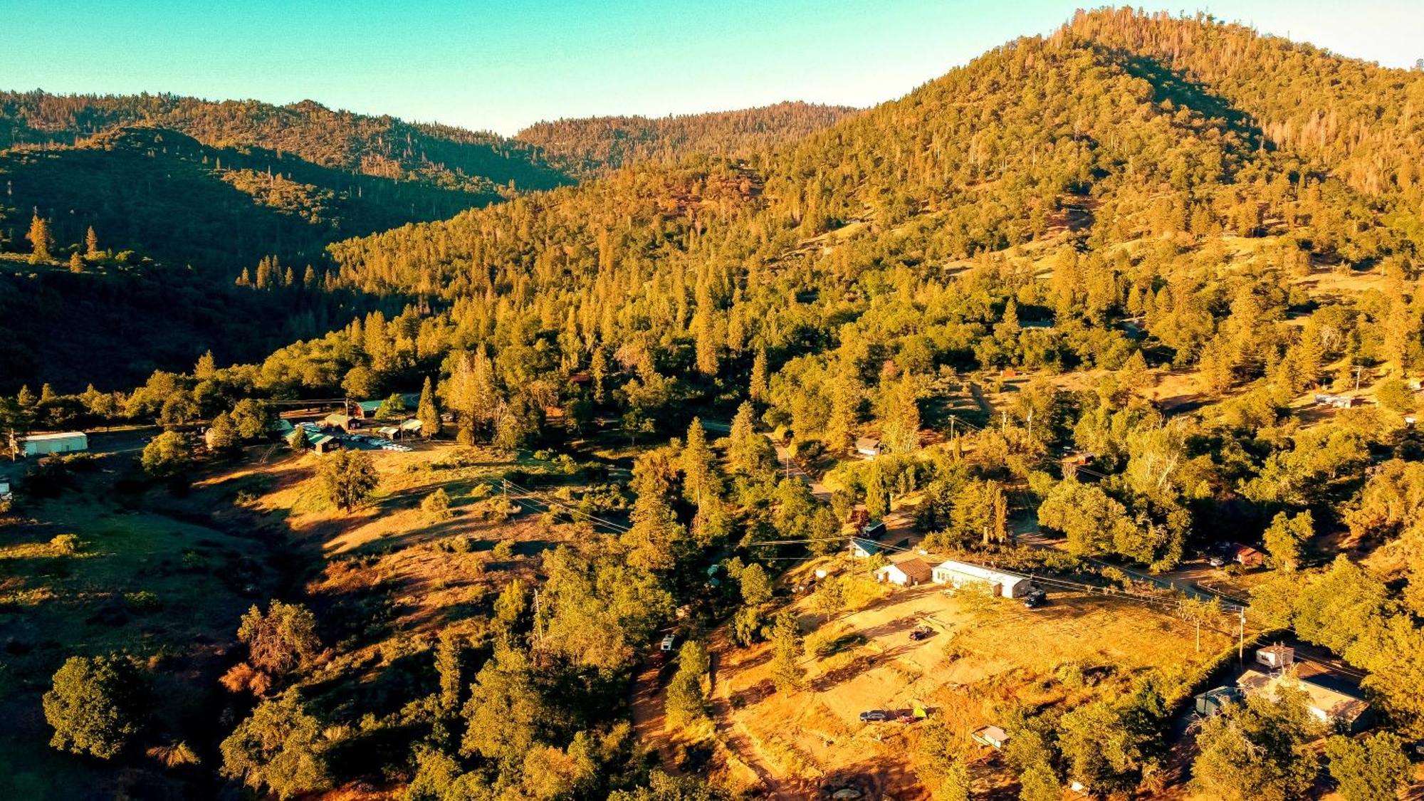 Campground At Sequoia Mountain Farms - Bring Your Own Tent Or Rv - No Bedrooms Or Beds Provided Miramonte Ngoại thất bức ảnh