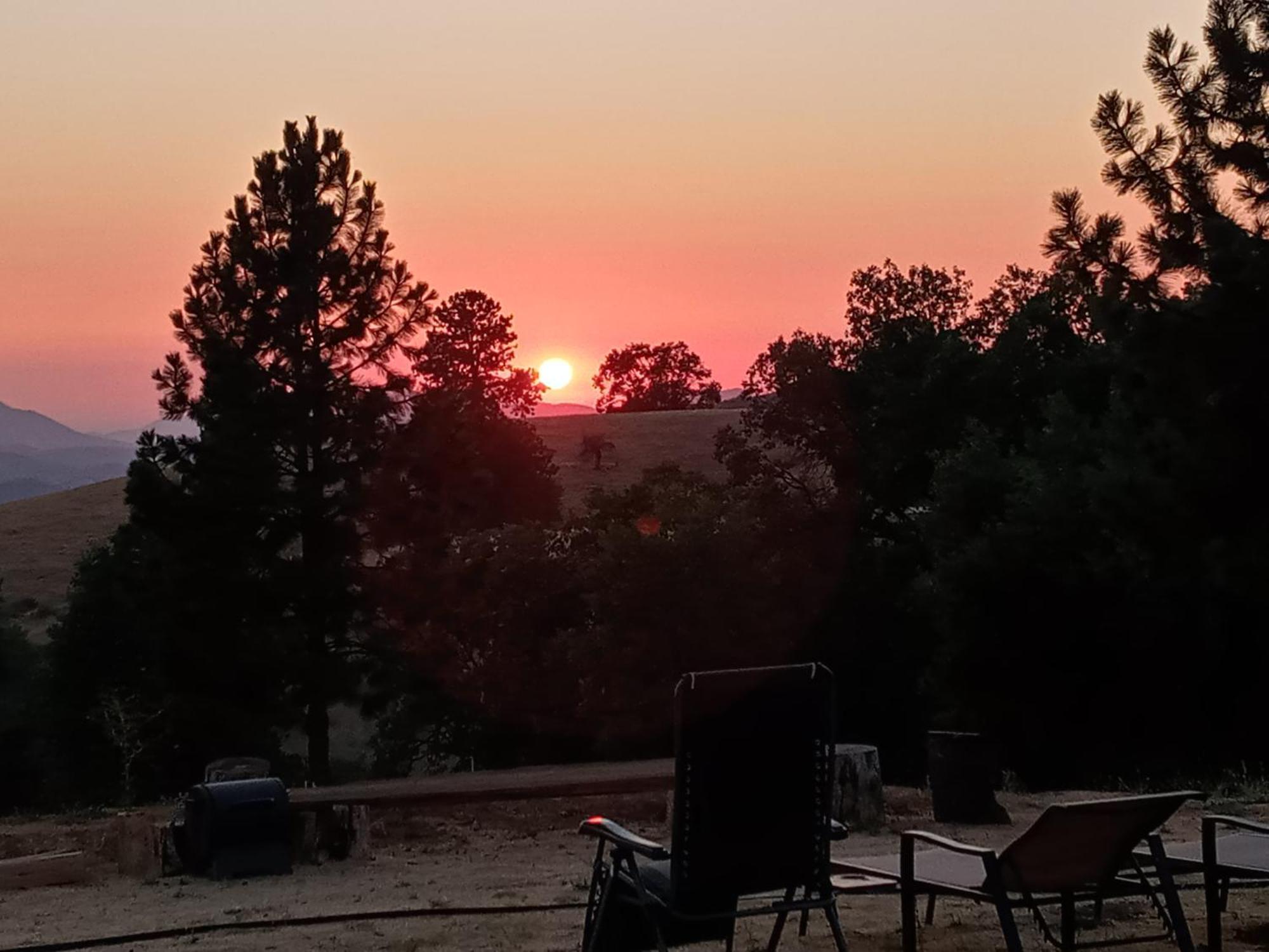 Campground At Sequoia Mountain Farms - Bring Your Own Tent Or Rv - No Bedrooms Or Beds Provided Miramonte Ngoại thất bức ảnh